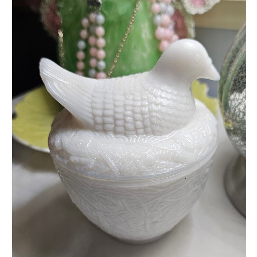 Vintage Avon White Milk Glass Nesting Dove Covered Dish
